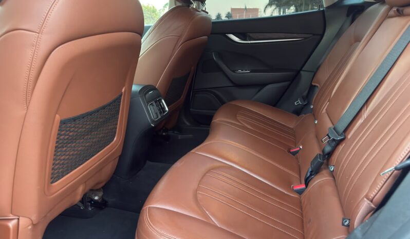
								2017 Maserati Levante (Ghibli Spec) full									