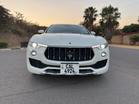 2017 Maserati Levante (Ghibli Spec)
