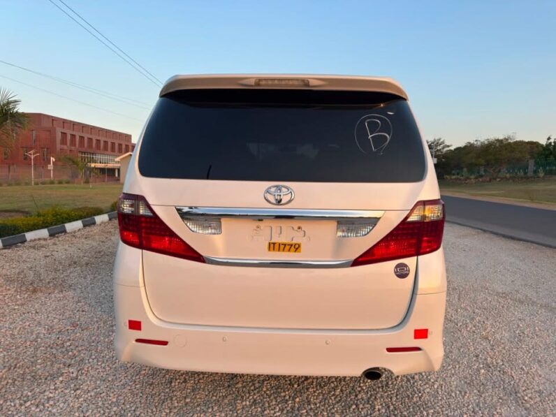 
								2010 Toyota Alphard full									