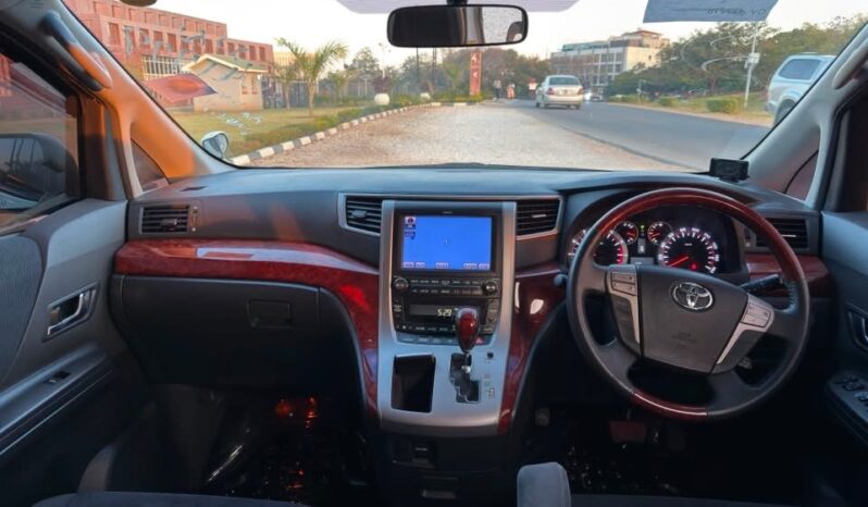 
								2010 Toyota Alphard full									