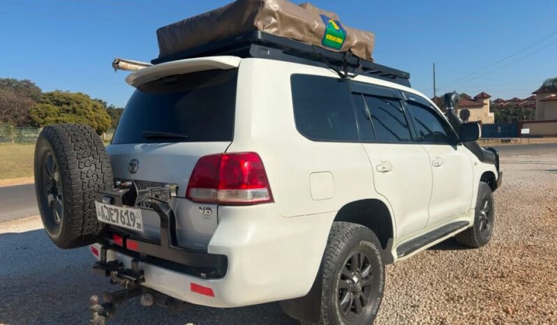 
								2016 Toyota Landcruiser full									