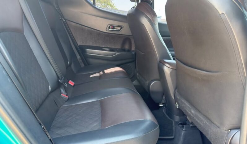 
								2017 Toyota CH-R full									