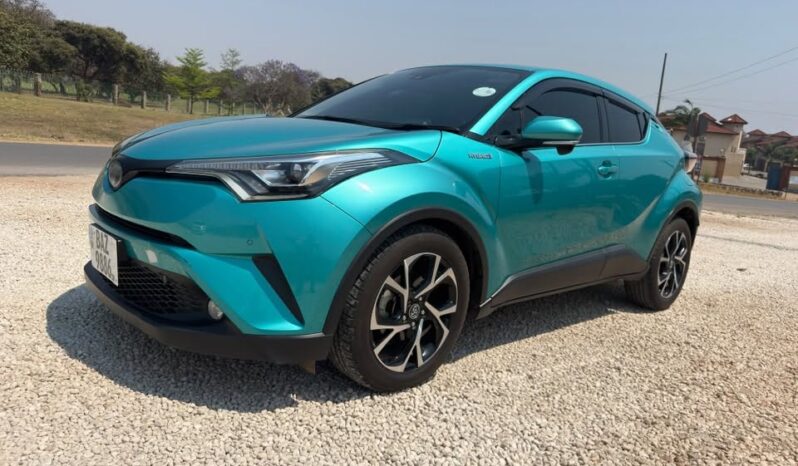 
								2017 Toyota CH-R full									