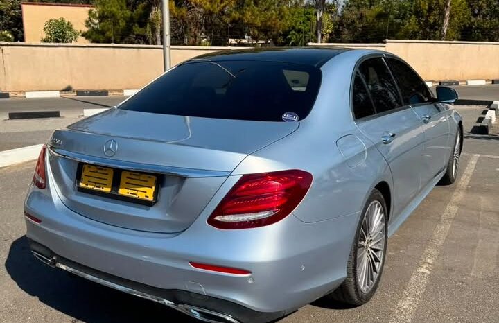 
								2018 MERCEDES-BENZ E220D full									