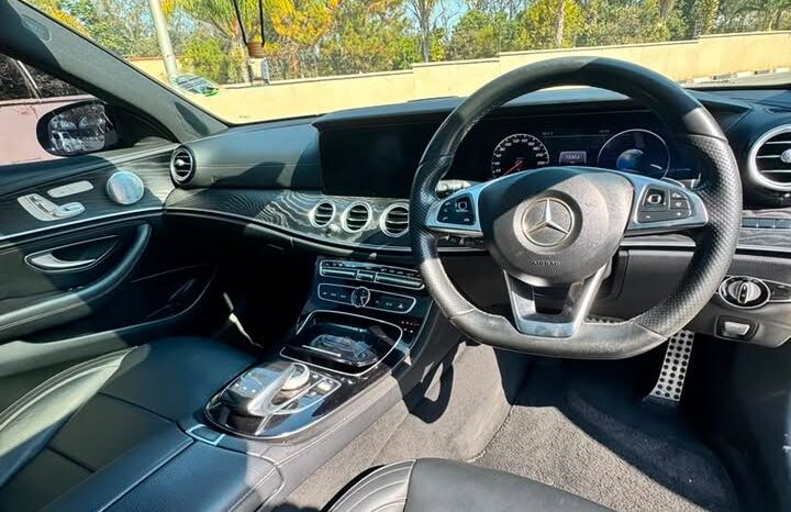 
								2018 MERCEDES-BENZ E220D full									