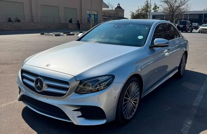 
								2018 MERCEDES-BENZ E220D full									