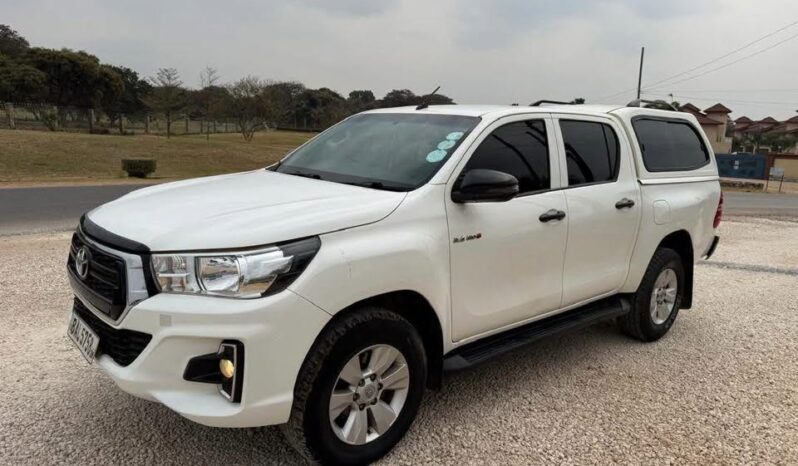 
								2019 Toyota Hilux full									