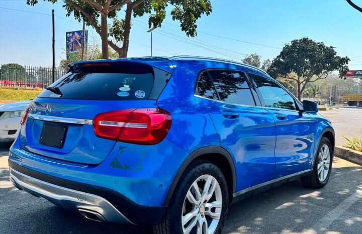 
								2015 MERCEDES-BENZ GLA180 full									
