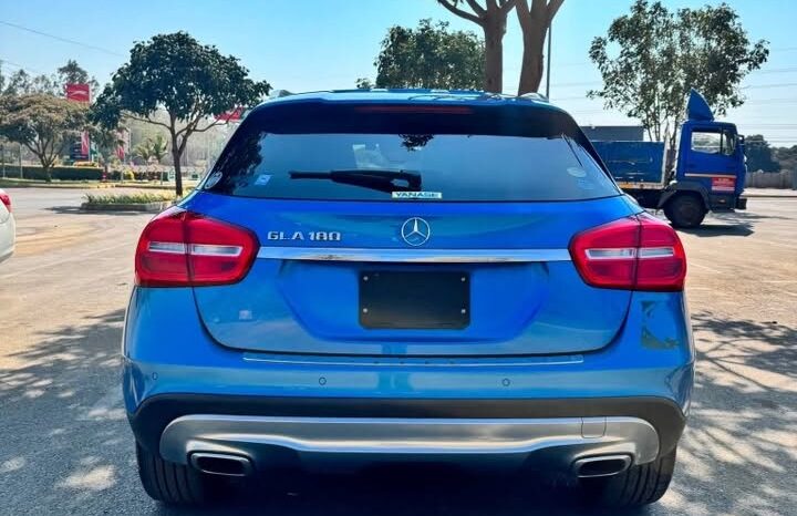 
								2015 MERCEDES-BENZ GLA180 full									