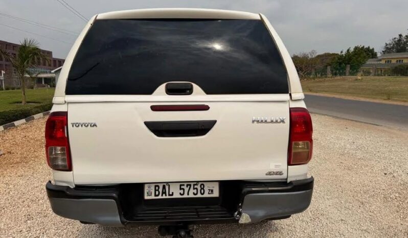 
								2019 Toyota Hilux full									