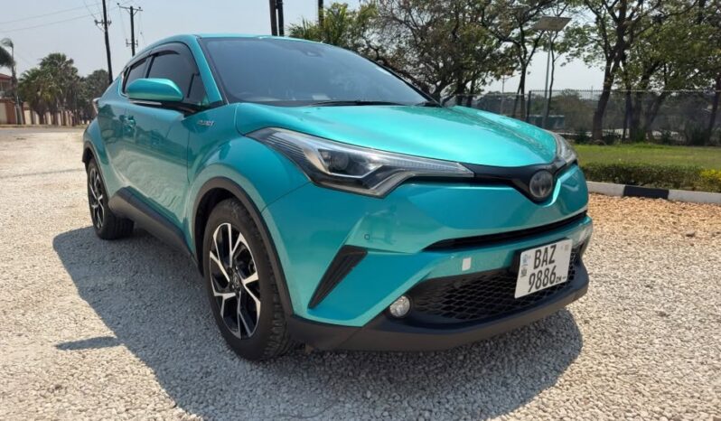 
								2017 Toyota CH-R full									