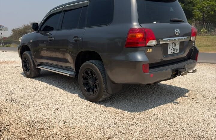 
								2008 Land Cruiser LC200 full									