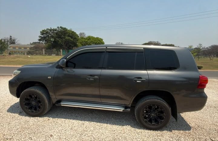 
								2008 Land Cruiser LC200 full									