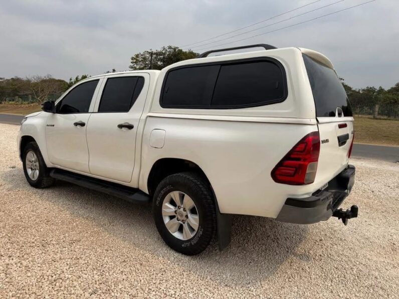 
								2019 Toyota Hilux full									