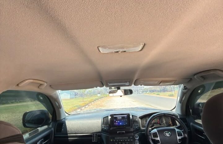 
								2008 Land Cruiser LC200 full									