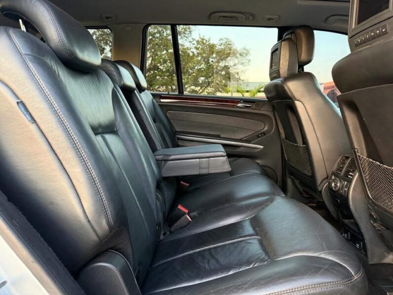 
								2004 Mercedes-Benz GL500 full									