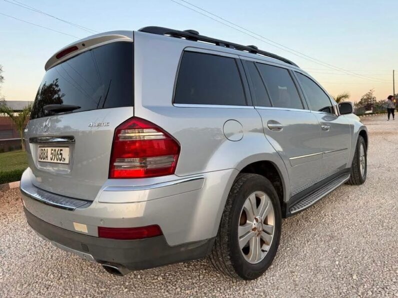 
								2004 Mercedes-Benz GL500 full									