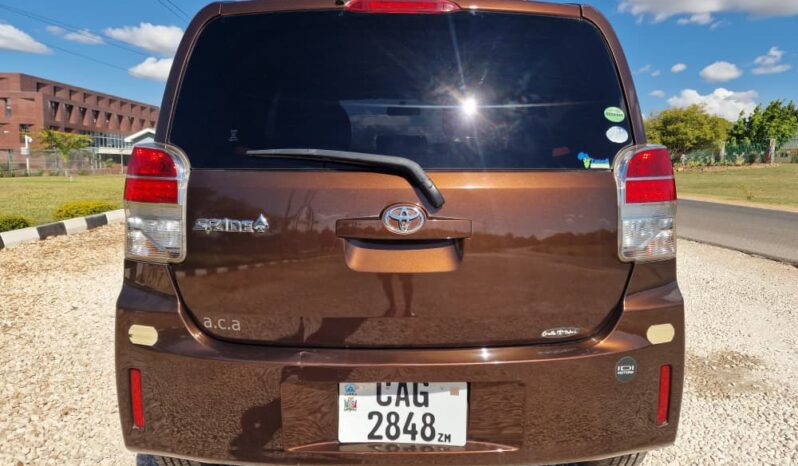 
								2014 Toyota Spade full									