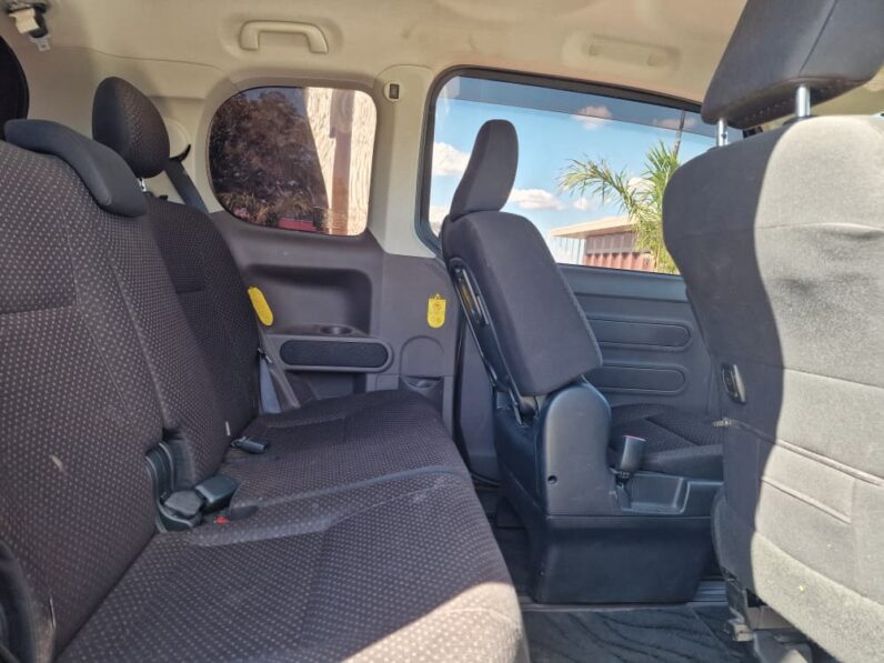 
								2014 Toyota Spade full									