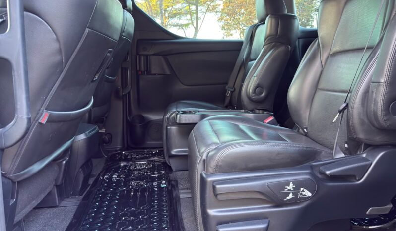 
								2015 Toyota Vellfire full									
