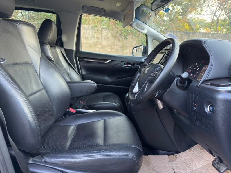 
								2015 Toyota Vellfire full									