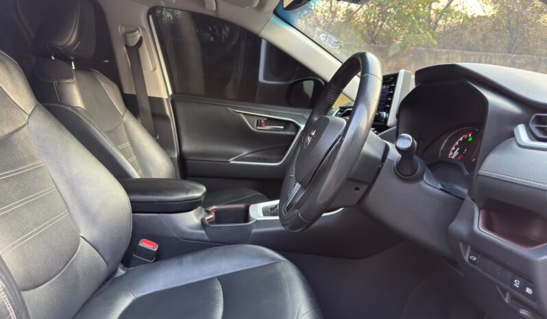 
								2019 Toyota Rav4 full									