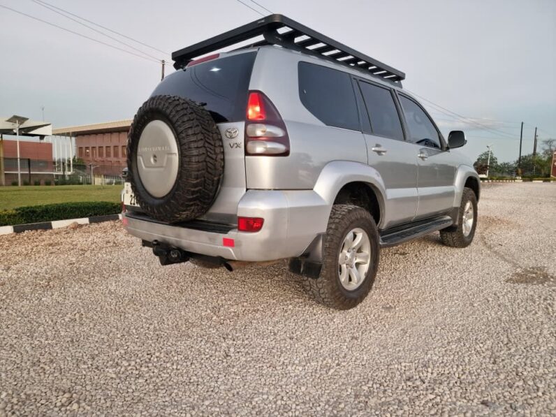 
								2004 Toyota Land cruiser full									