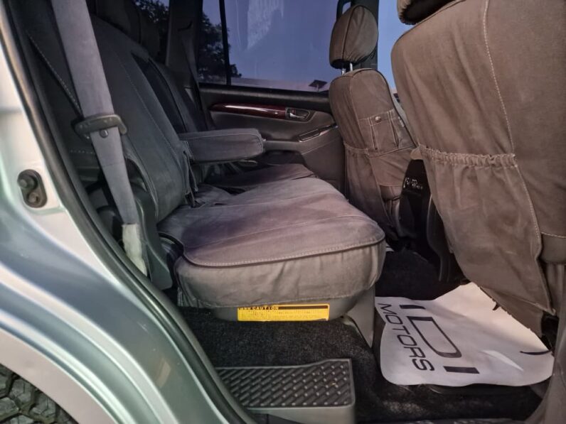 
								2004 Toyota Land cruiser full									