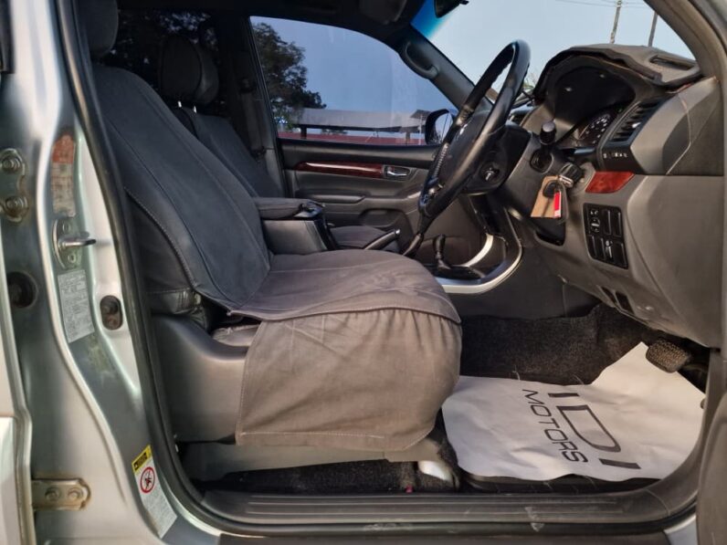 
								2004 Toyota Land cruiser full									