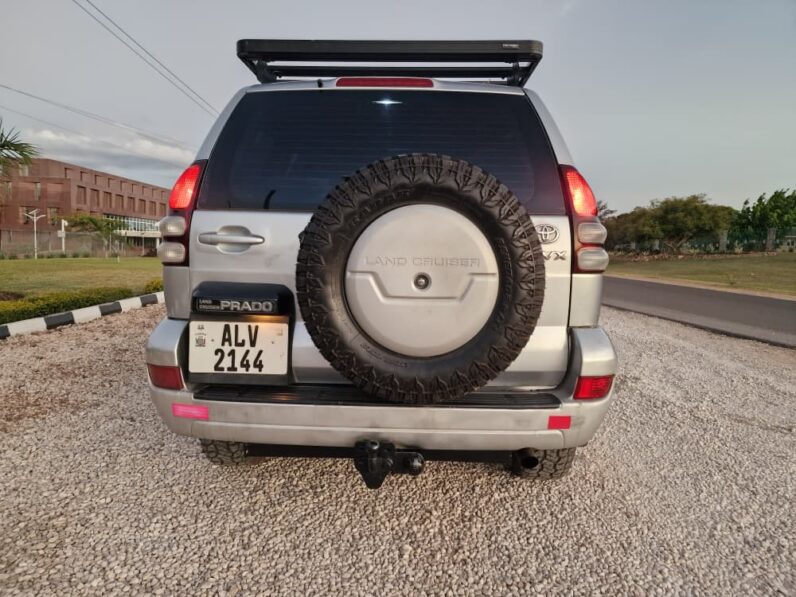 
								2004 Toyota Land cruiser full									