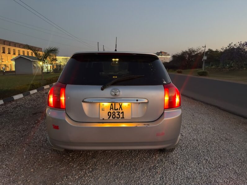 
								2001 Toyota RunX full									