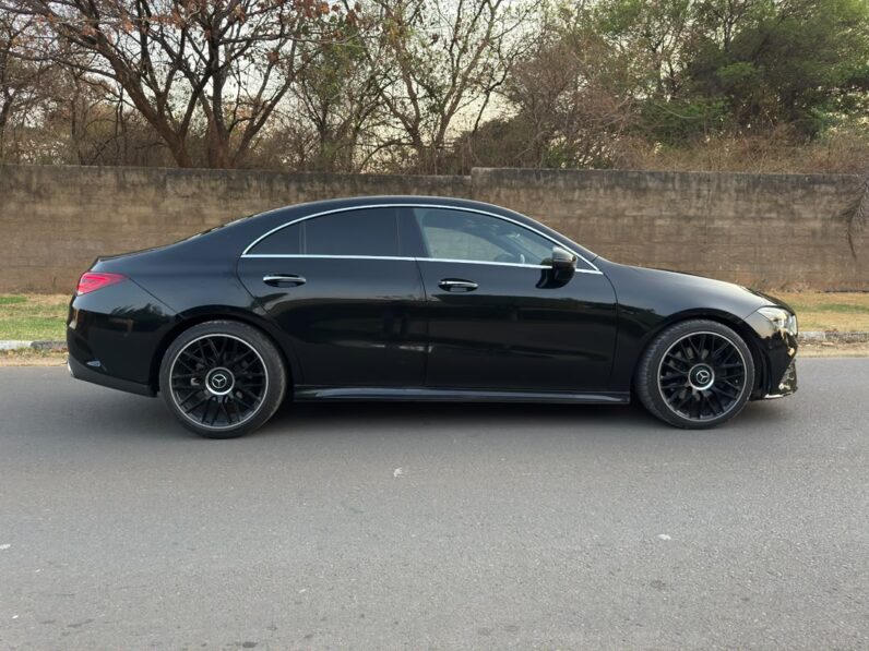 
								2021 Mercedes-CLA 200d full									