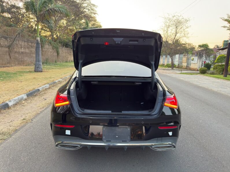 
								2021 Mercedes-CLA 200d full									