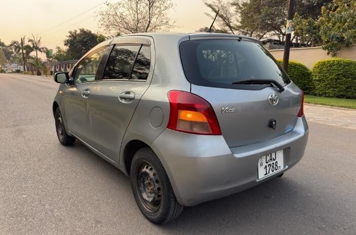 
								2007 Toyota Vitz full									