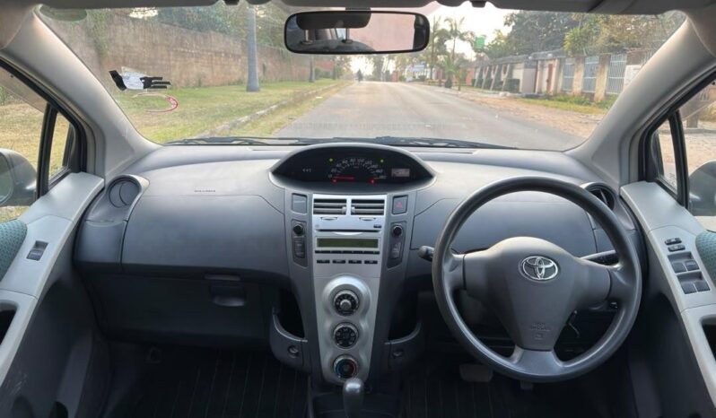 
								2007 Toyota Vitz full									